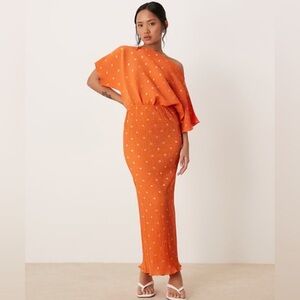 Never Fully Dressed Tilly Metallic Plisse Midaxi Dress in Orange Sz M NWT